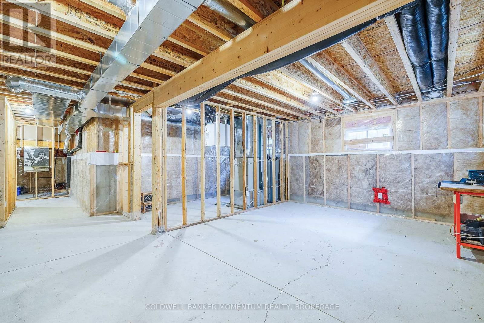 340 OXFORD AVENUE Image 33