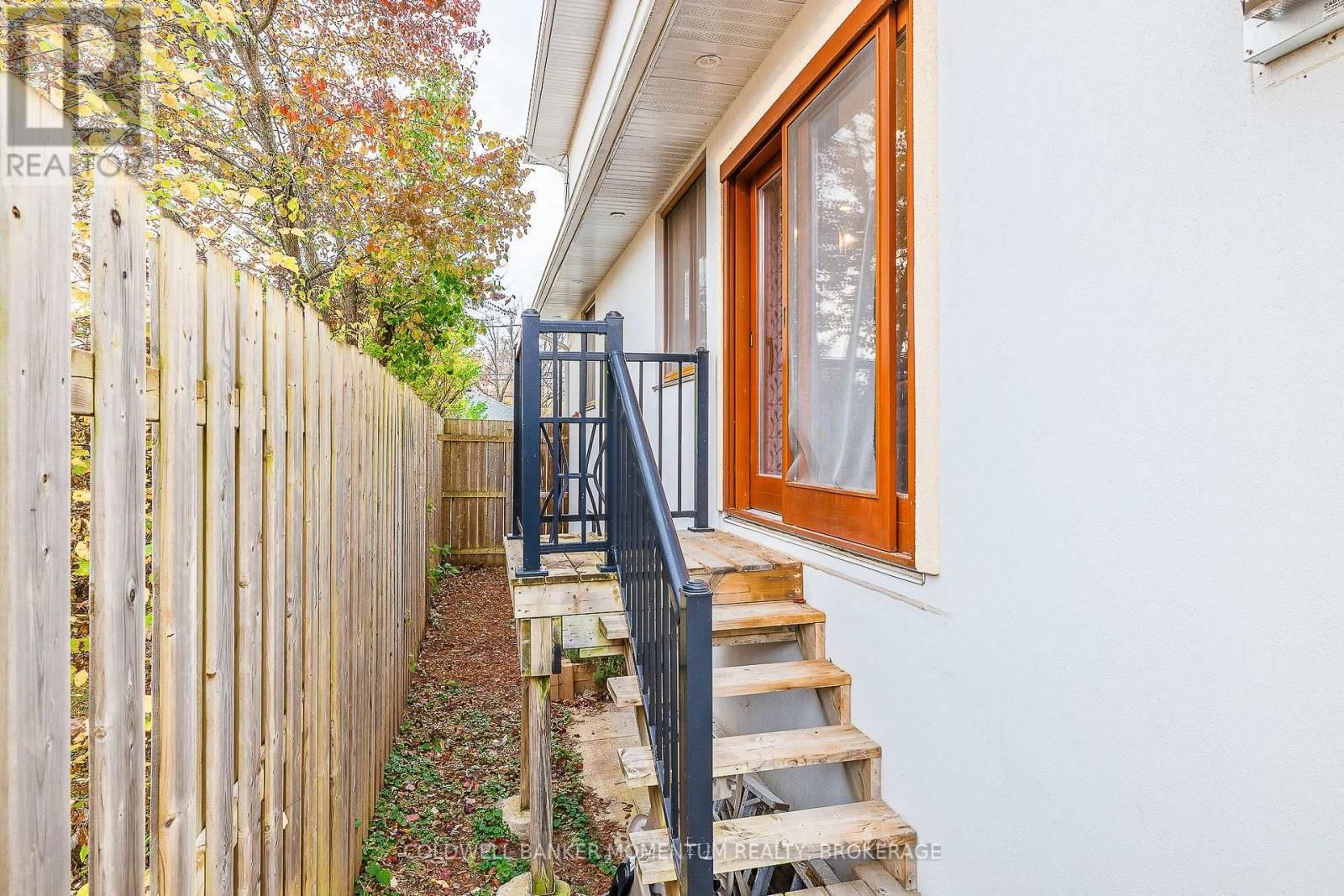 340 OXFORD AVENUE Image 37