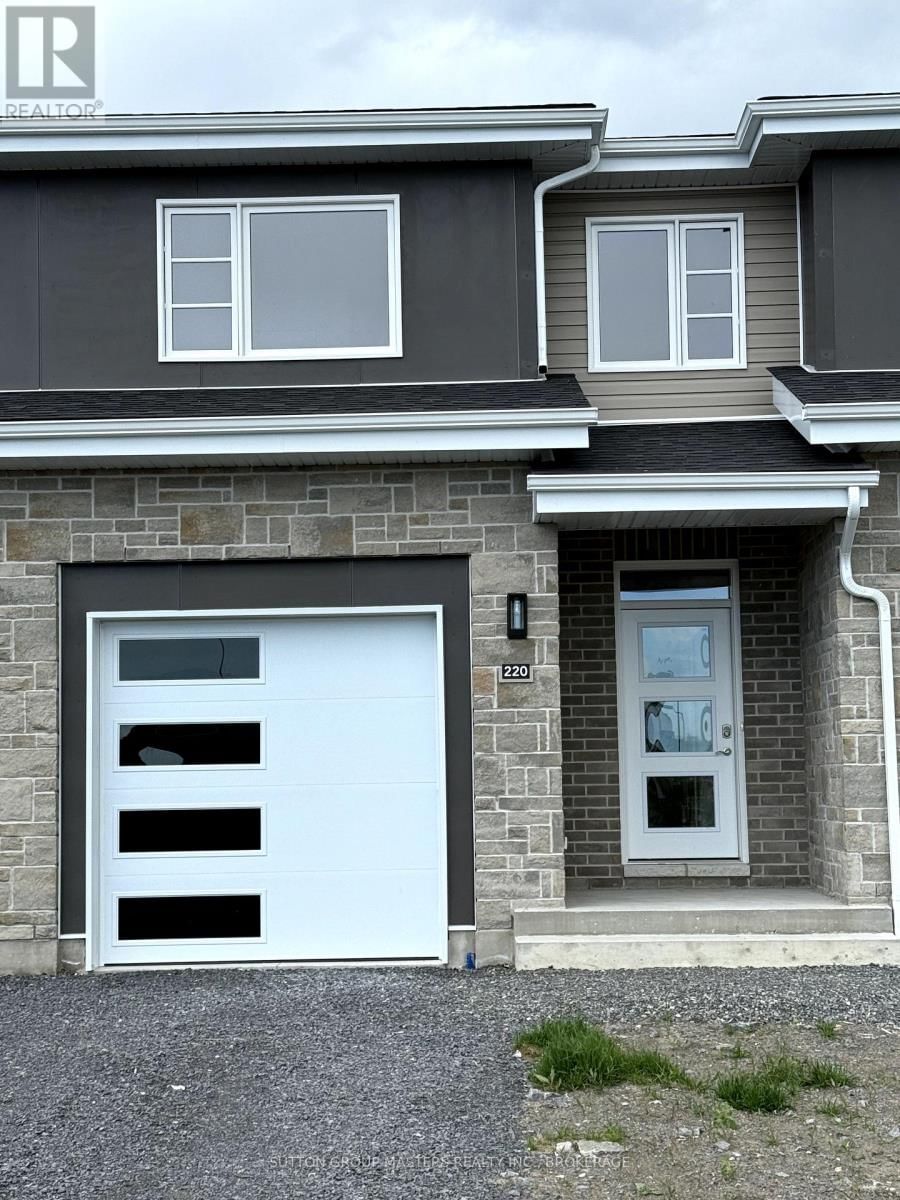 220 DR RICHARD JAMES CRESCENT Image 1