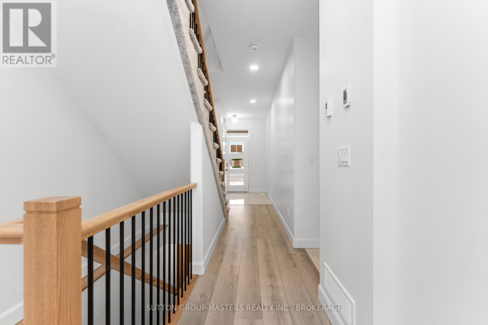220 DR RICHARD JAMES CRESCENT Image 17