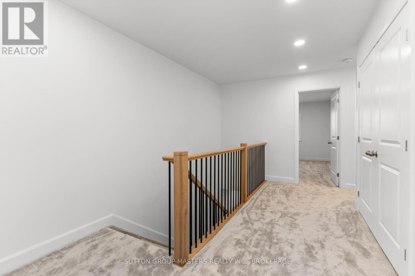 220 DR RICHARD JAMES CRESCENT Image 23