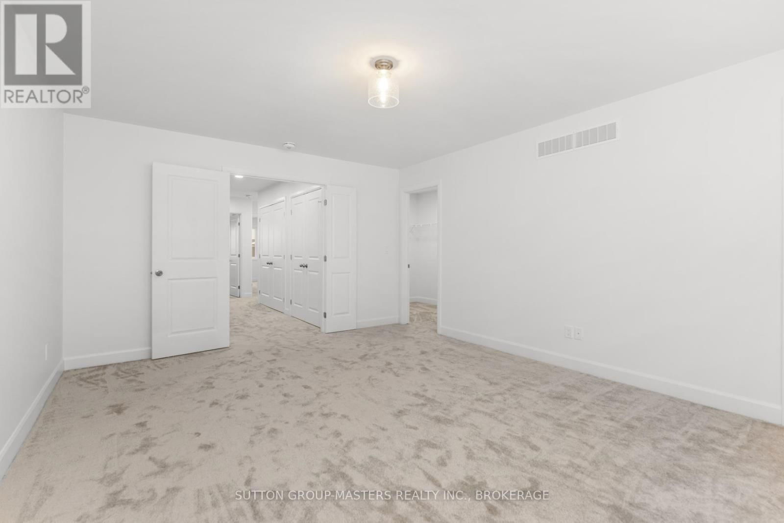 220 DR RICHARD JAMES CRESCENT Image 25