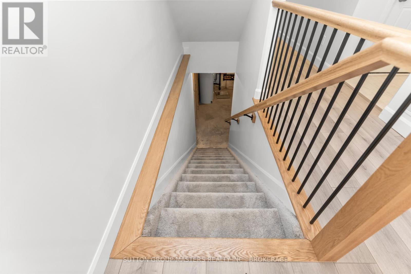220 DR RICHARD JAMES CRESCENT Image 45