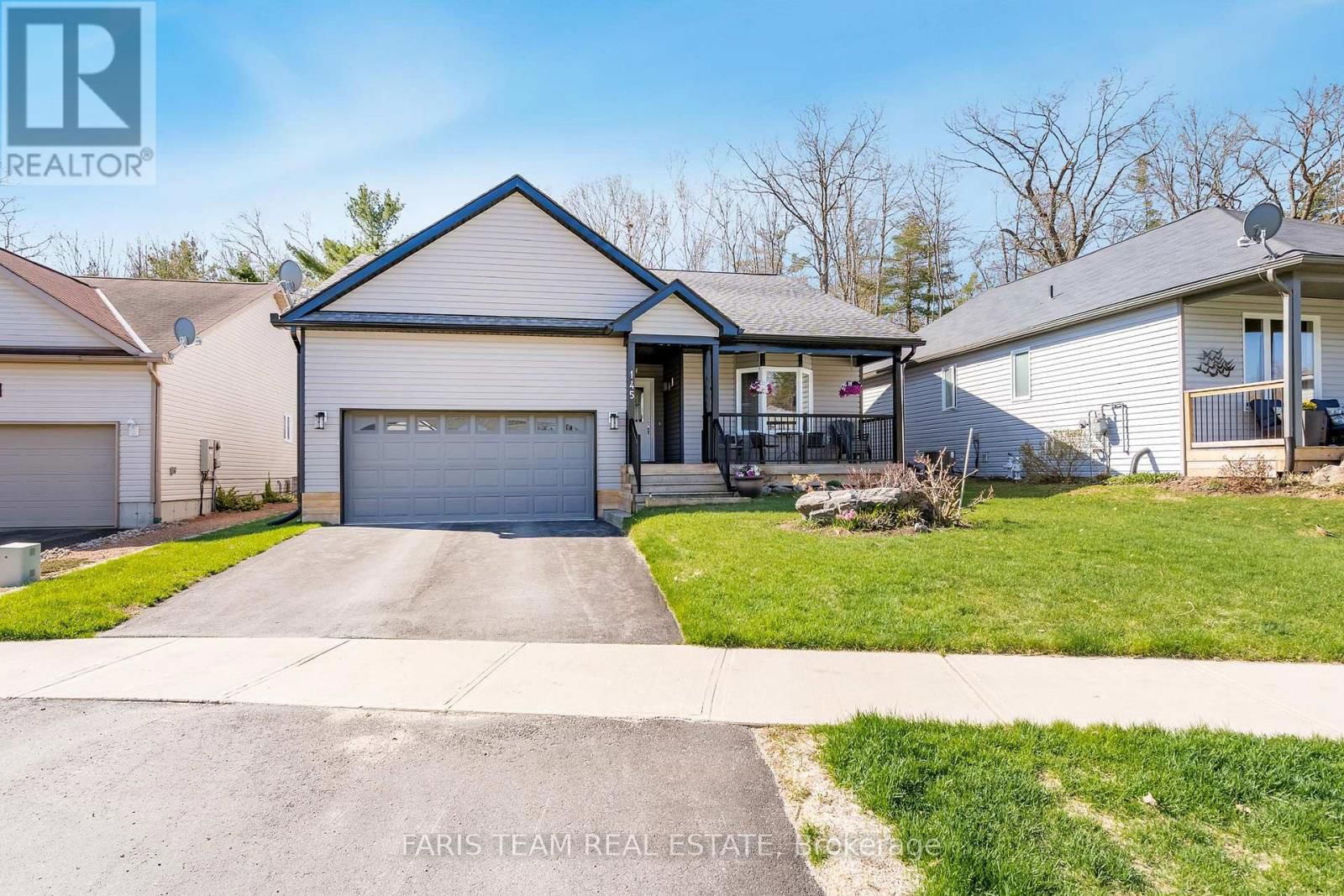 145 PINERIDGE GATE Image 2