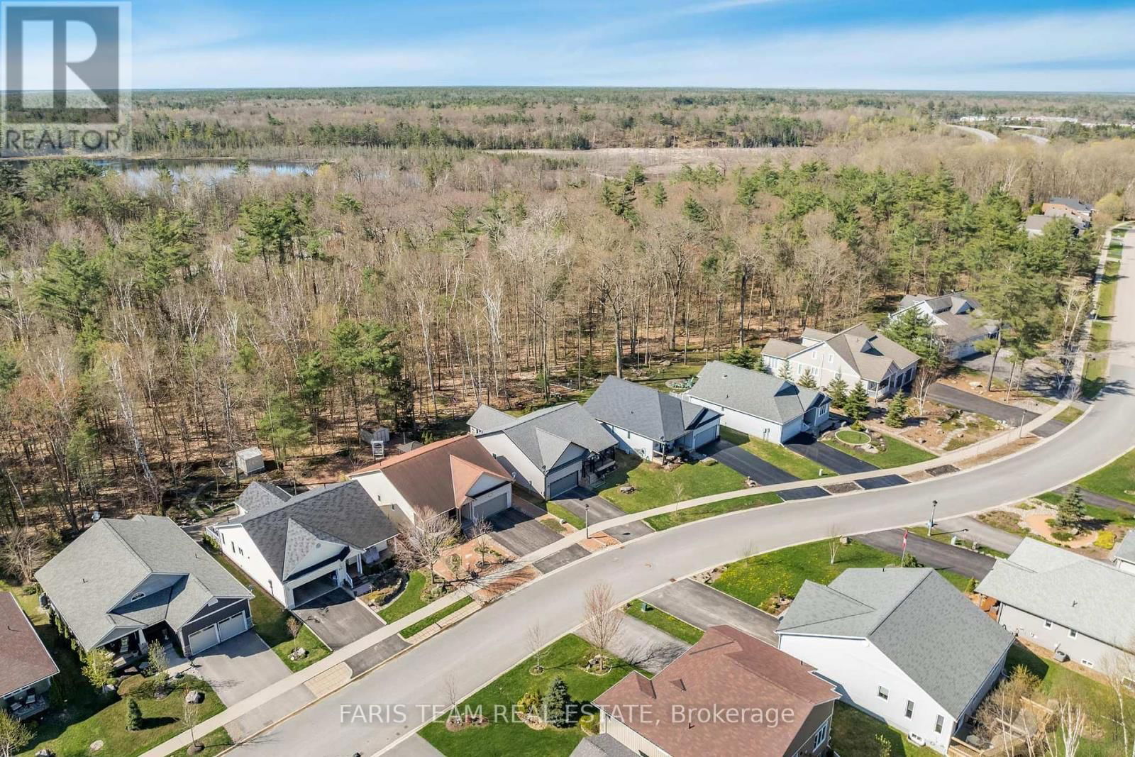 145 PINERIDGE GATE Image 36