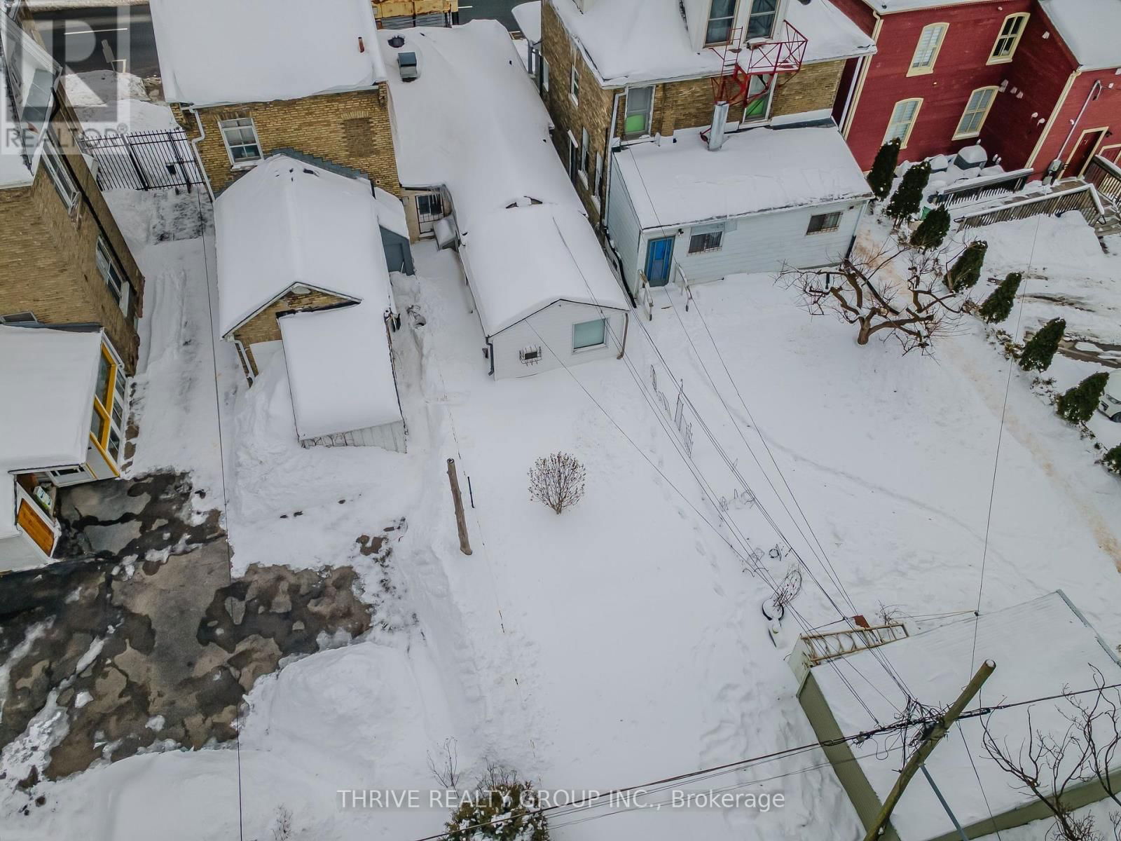 137 WELLINGTON STREET Image 44