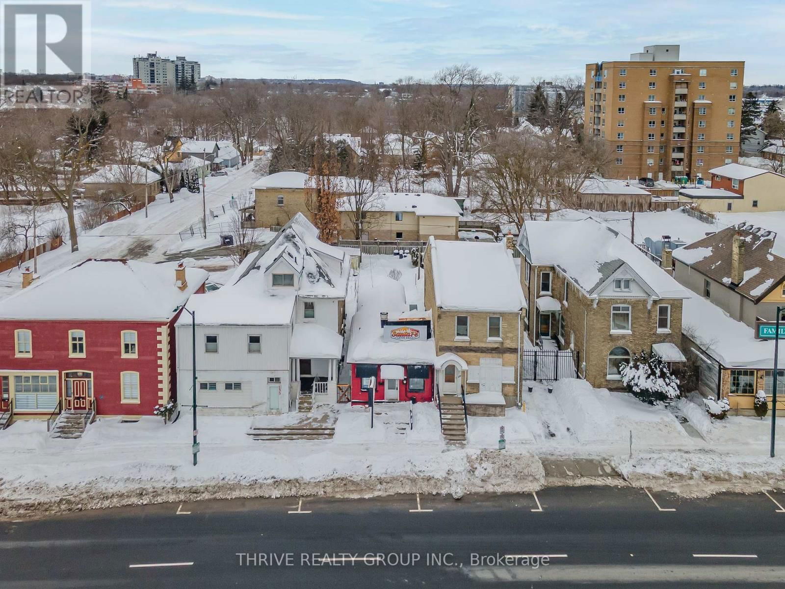 137 WELLINGTON STREET Image 45