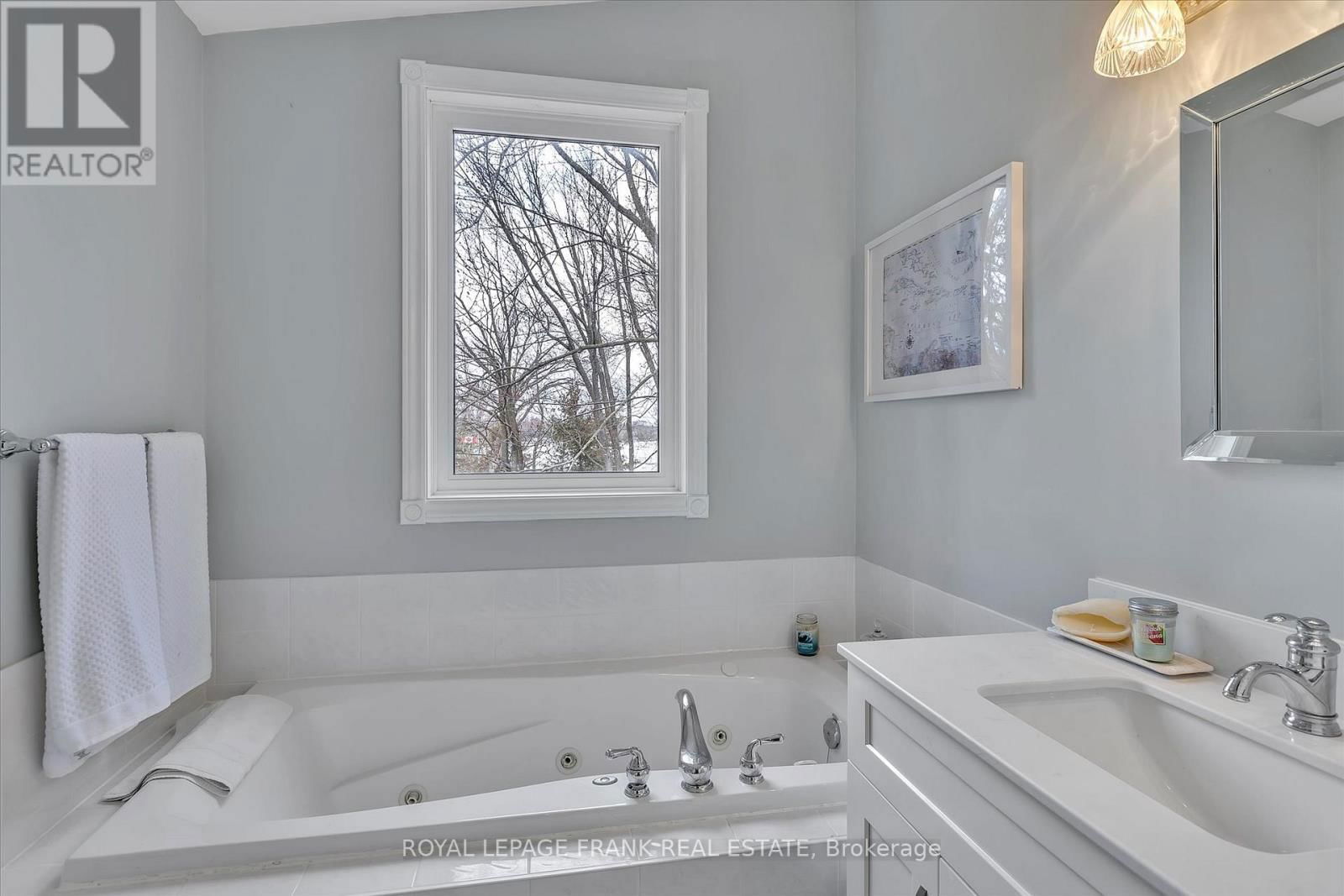 29 WESTVIEW DRIVE Image 21