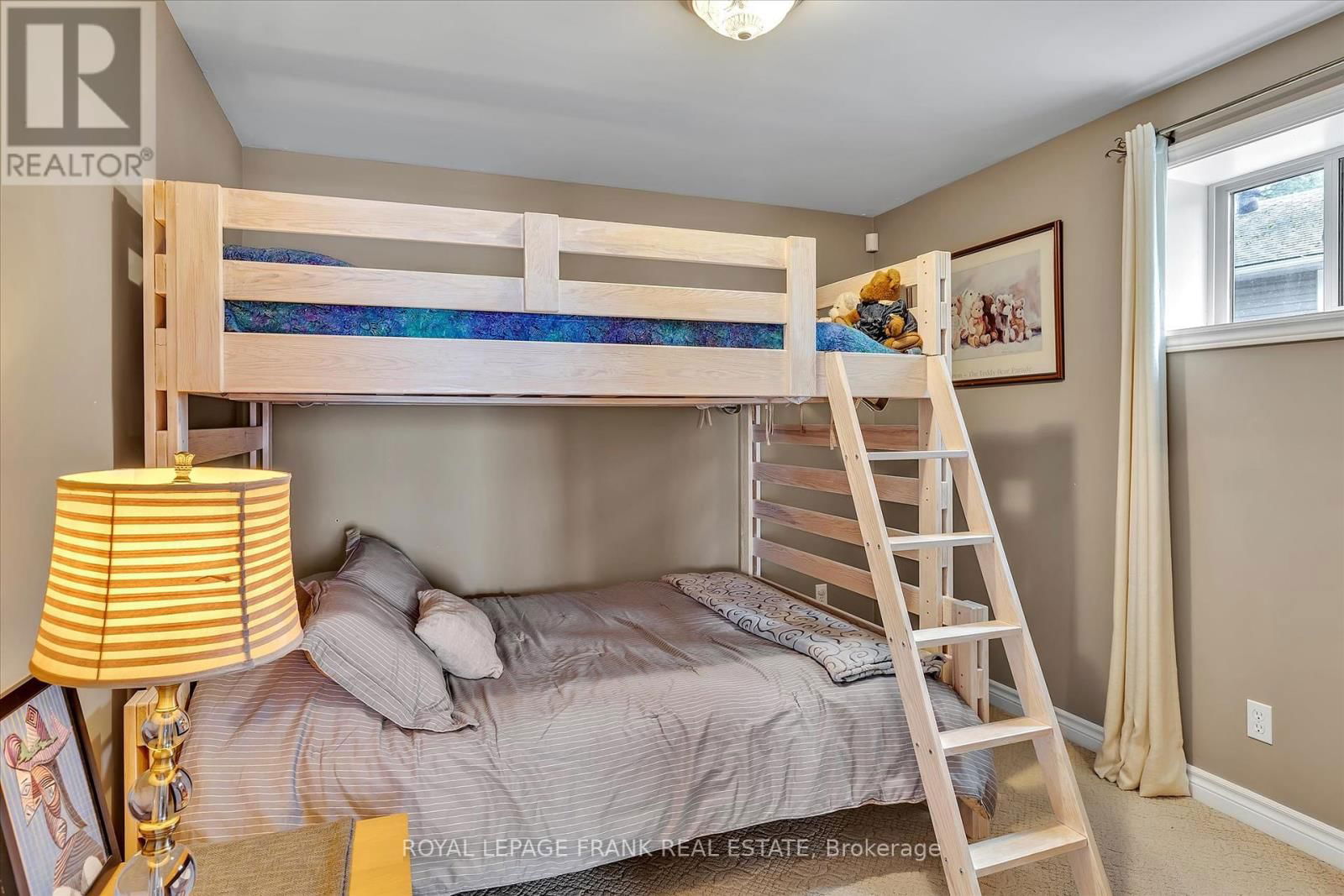29 WESTVIEW DRIVE Image 28