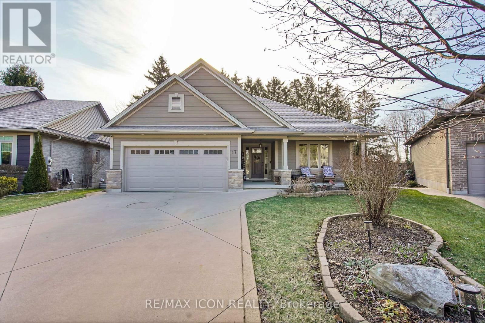 17 TANAGER PLACE Image 1