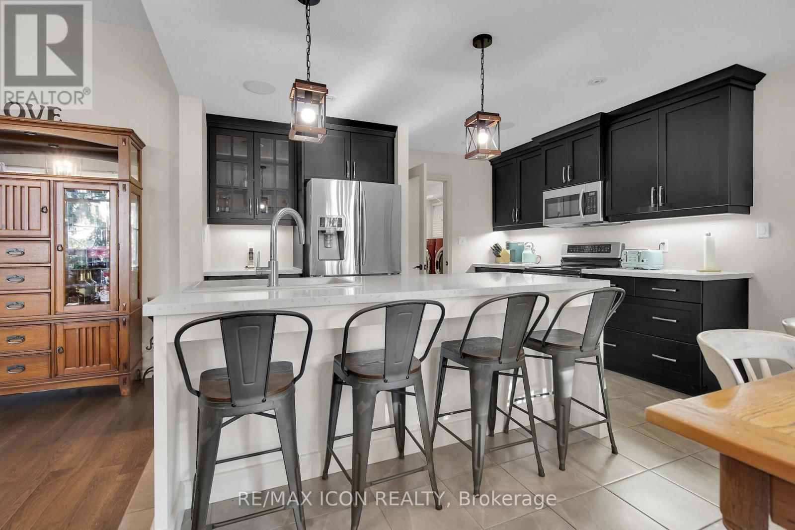 17 TANAGER PLACE Image 14