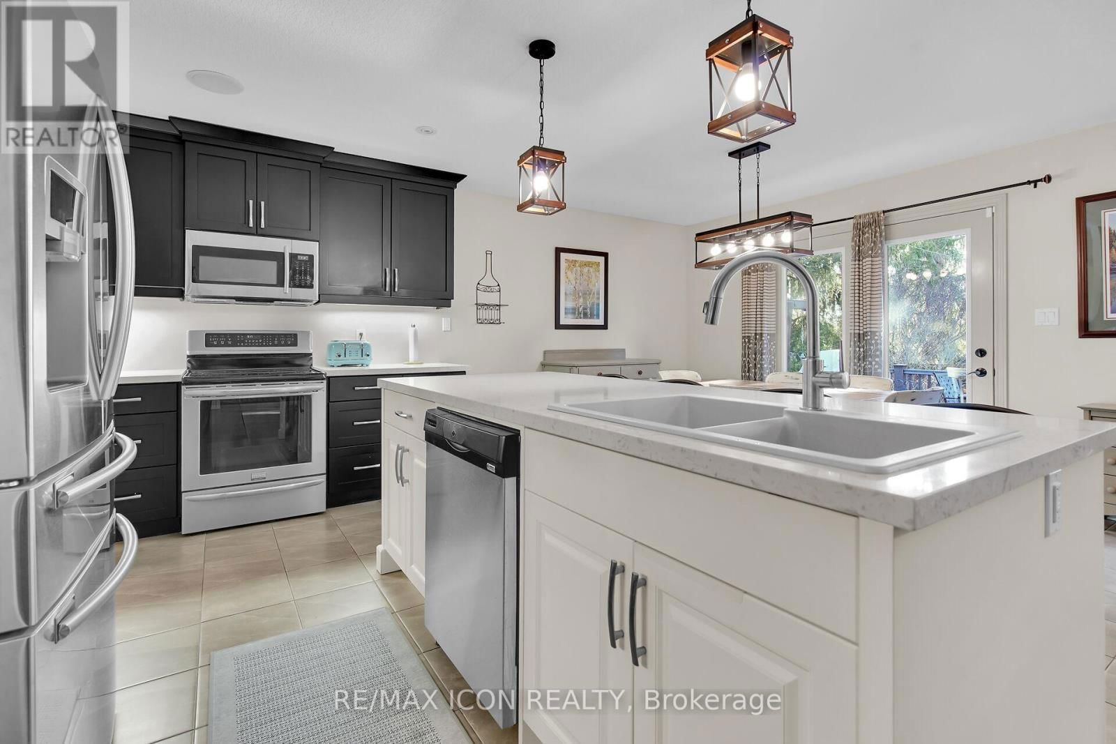 17 TANAGER PLACE Image 17
