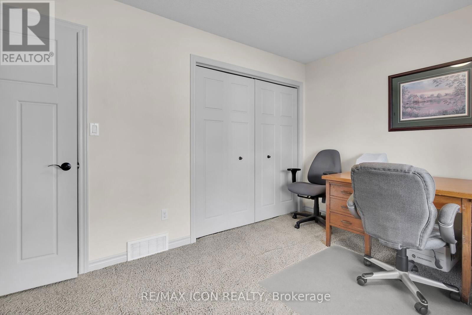 17 TANAGER PLACE Image 21