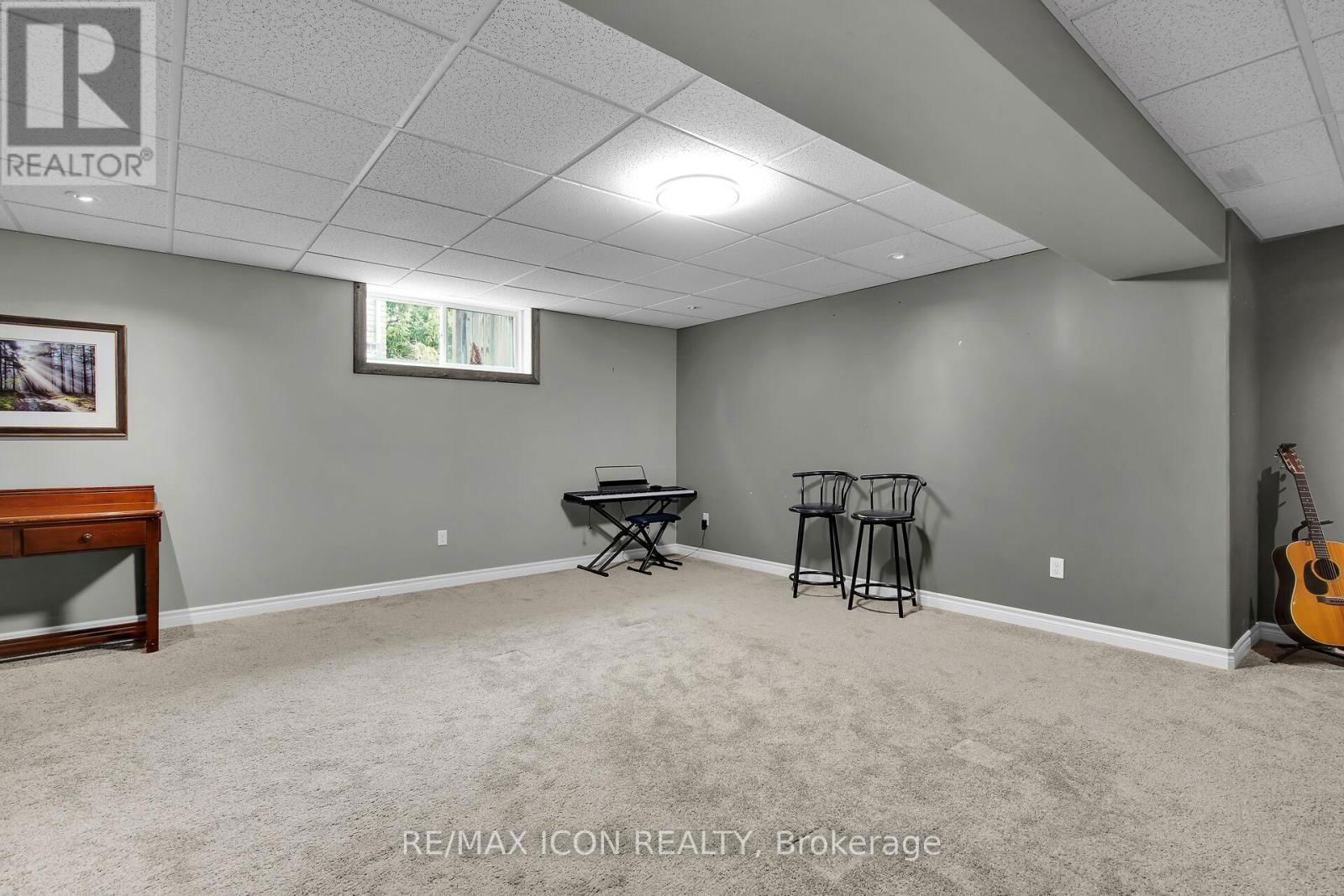 17 TANAGER PLACE Image 27