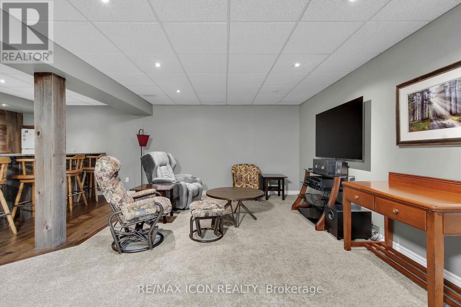 17 TANAGER PLACE Image 29