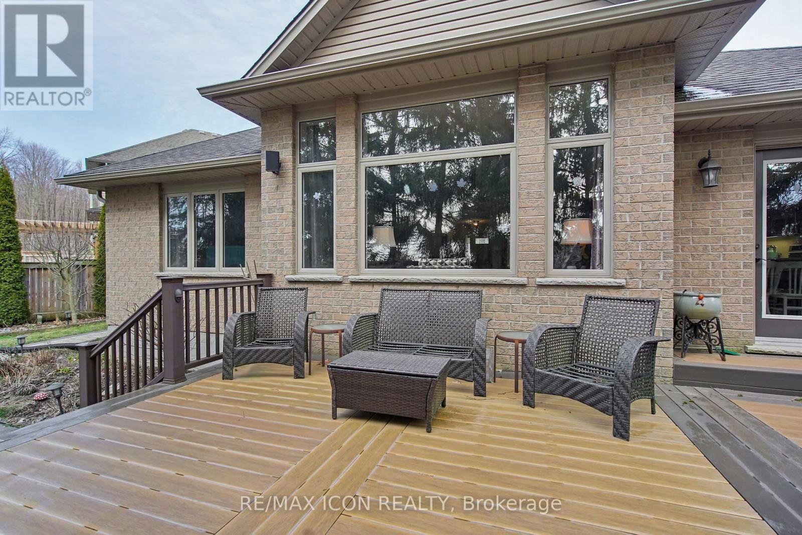 17 TANAGER PLACE Image 36