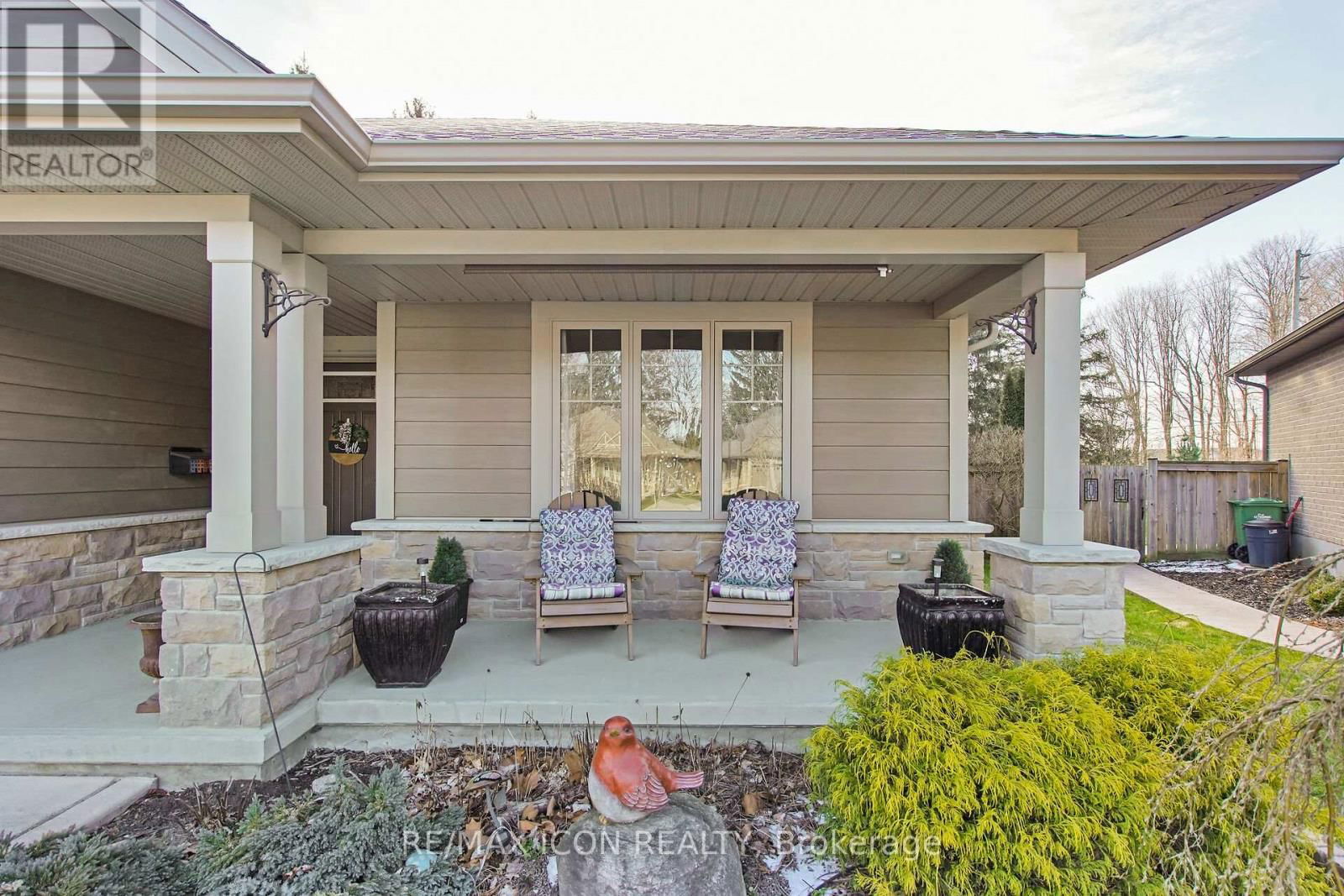 17 TANAGER PLACE Image 4