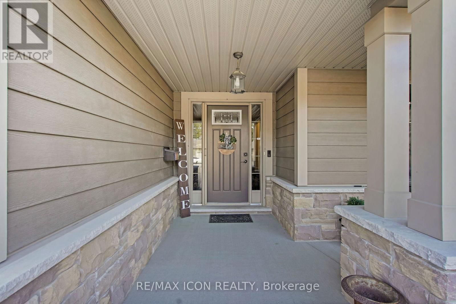 17 TANAGER PLACE Image 5