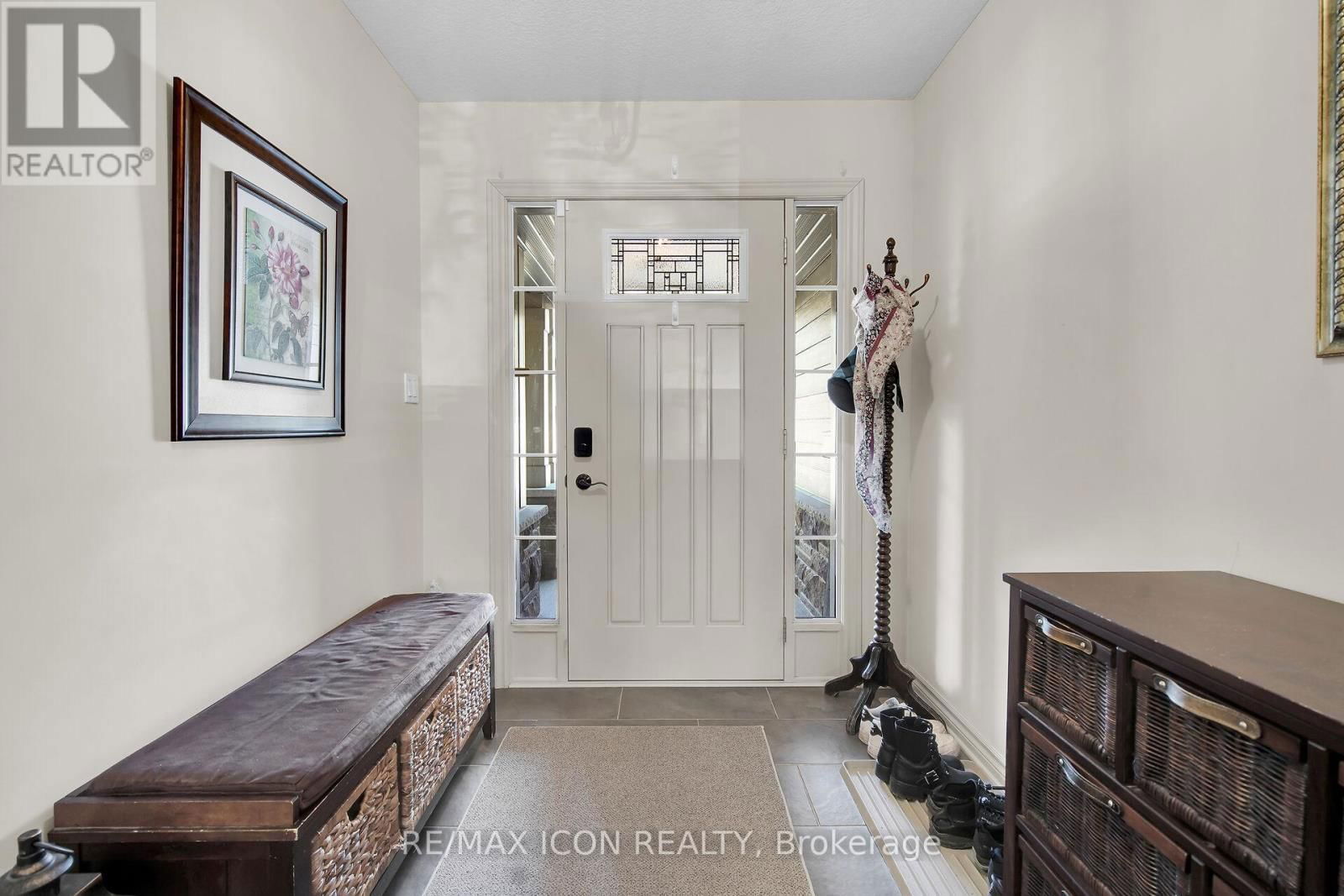 17 TANAGER PLACE Image 6