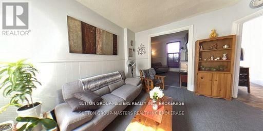 169 CLERGY STREET Image 4