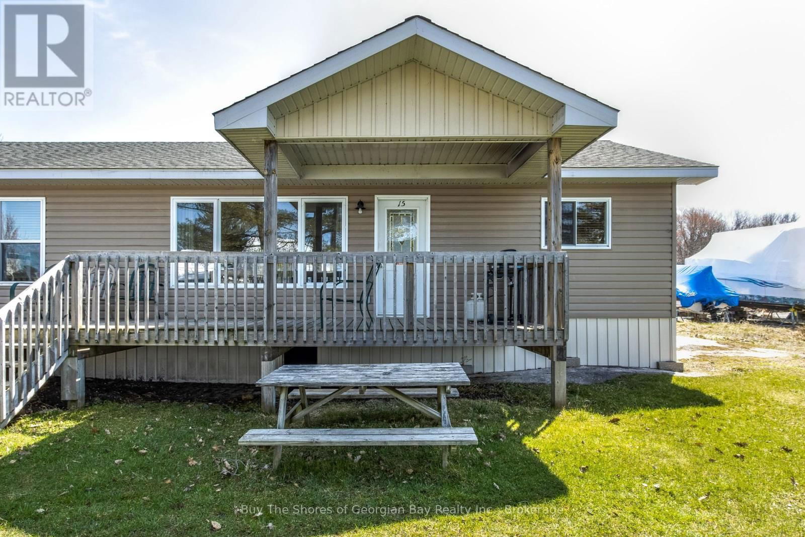 20-42 BLUEWATER ROAD Image 16