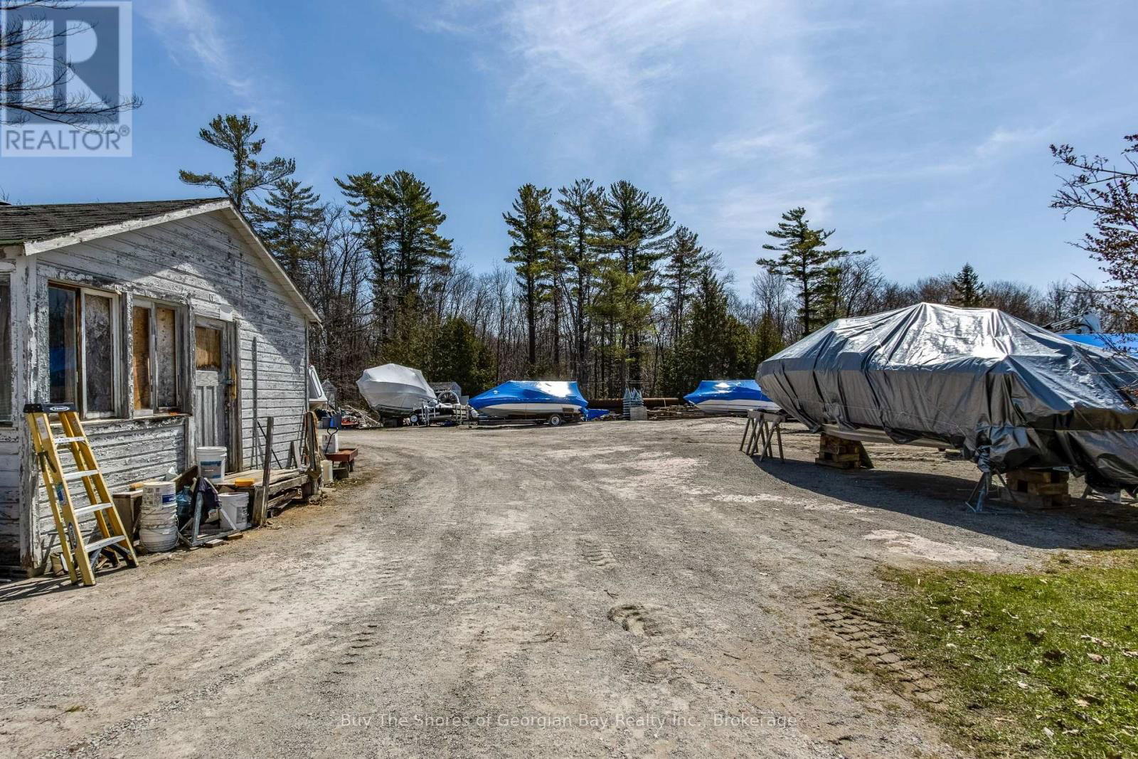 20-42 BLUEWATER ROAD Image 18