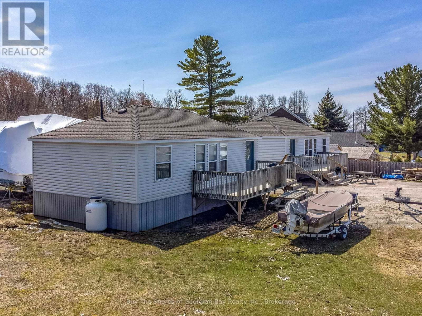 20-42 BLUEWATER ROAD Image 32