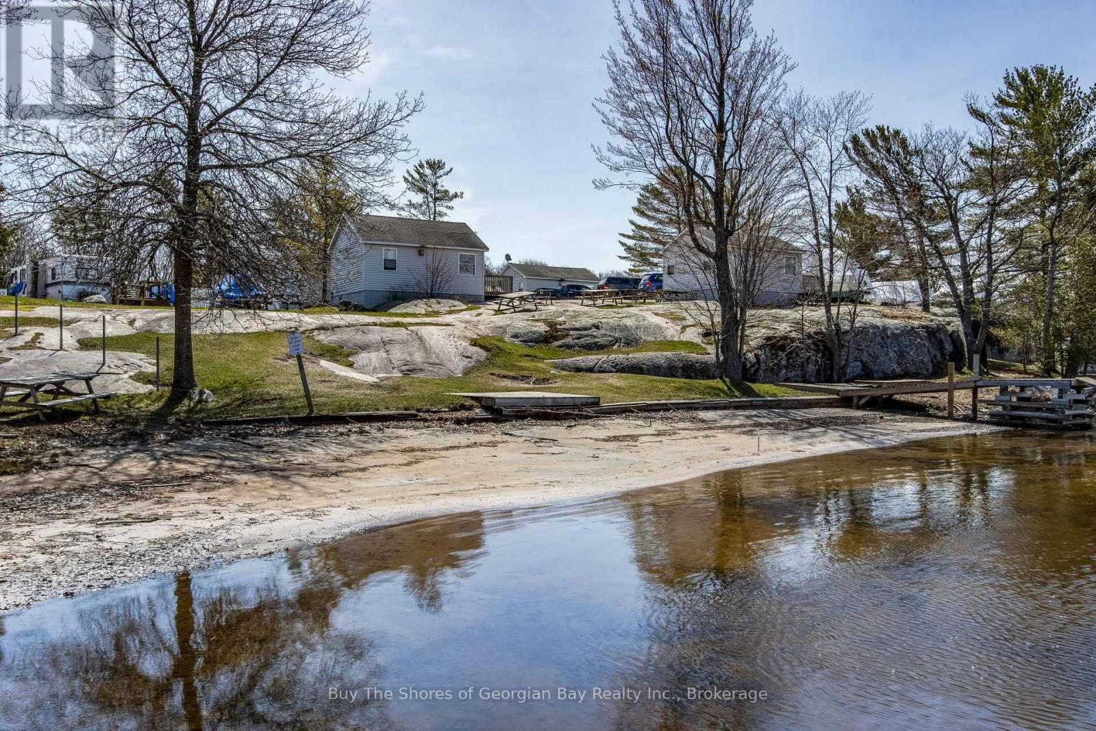 20-42 BLUEWATER ROAD Image 35