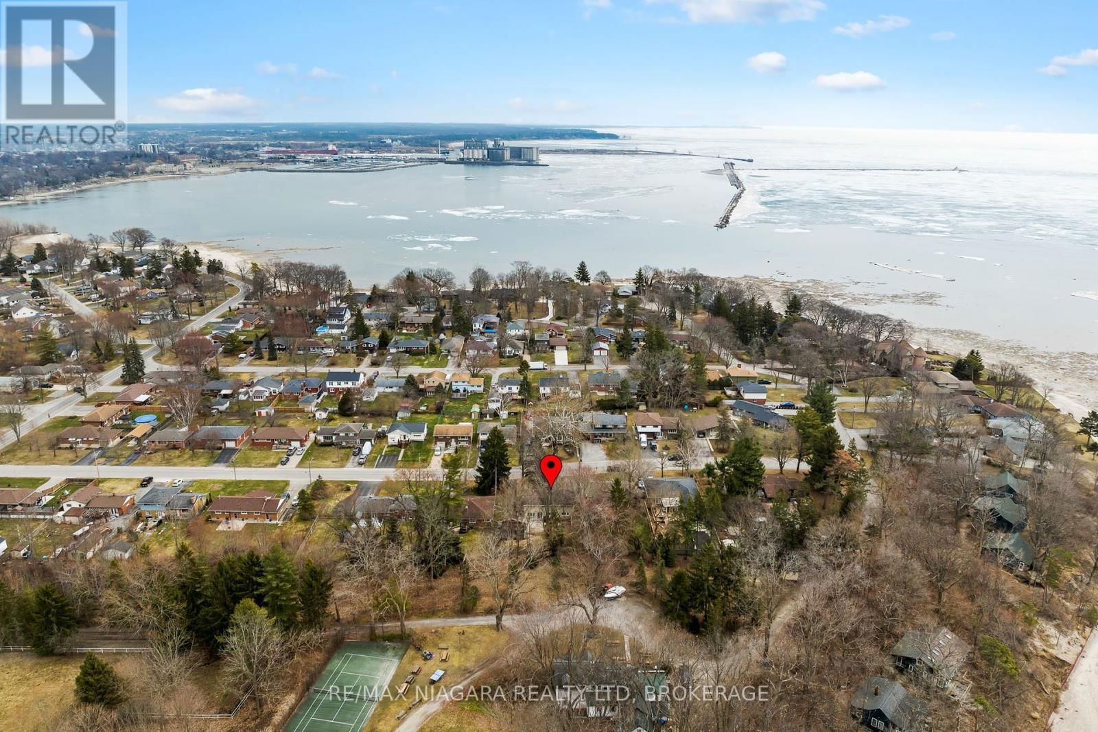 12 CEDAR STREET Image 10