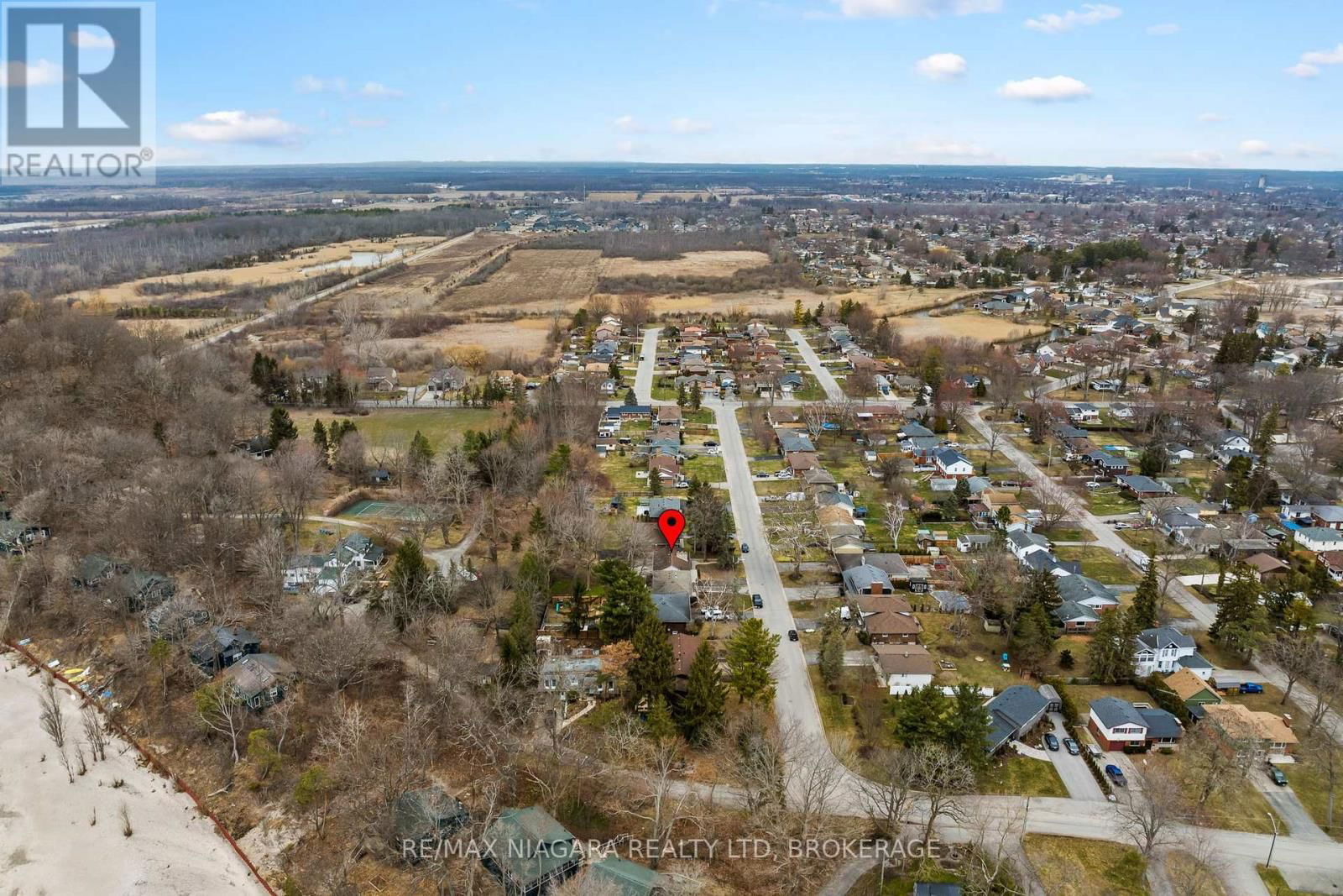 12 CEDAR STREET Image 12