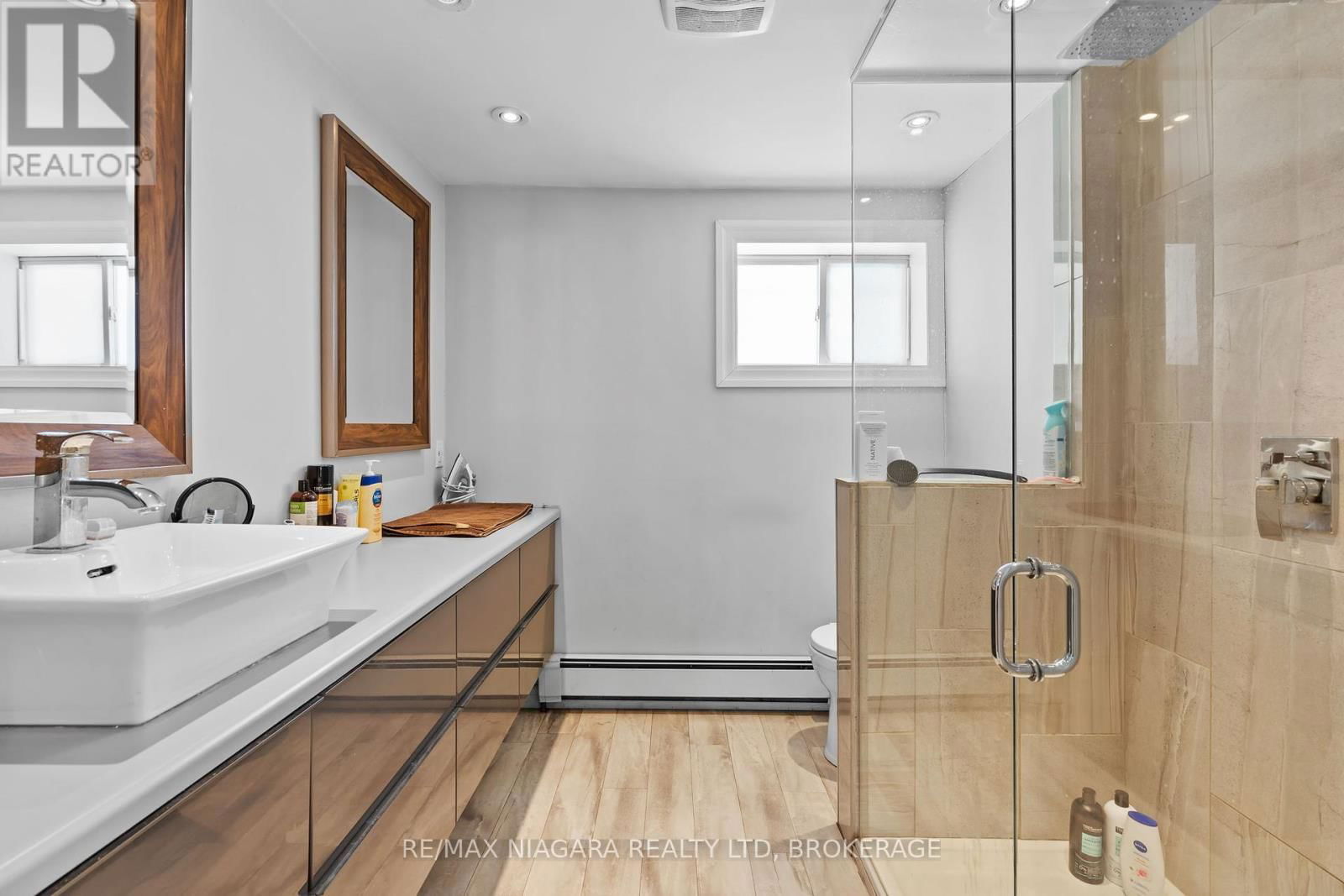 12 CEDAR STREET Image 16
