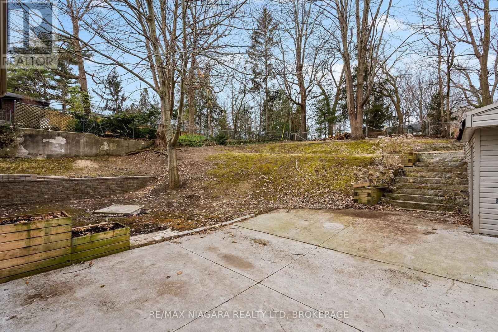 12 CEDAR STREET Image 4
