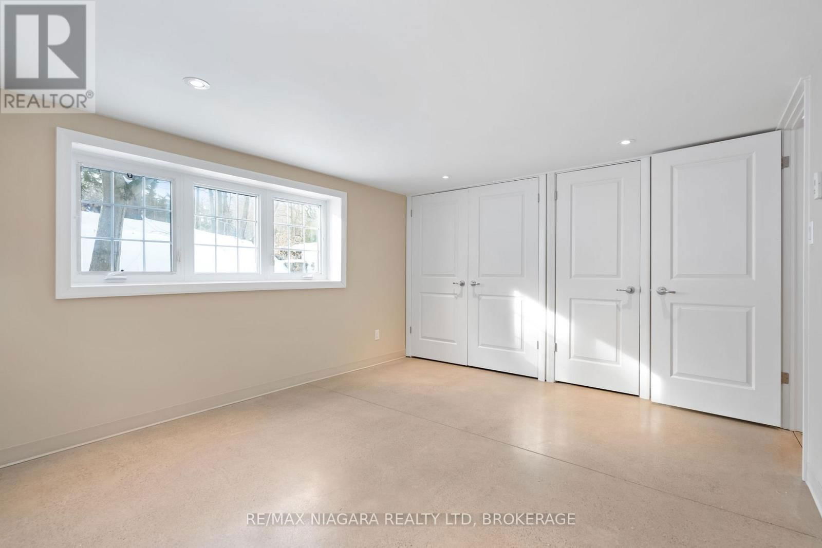 12 CEDAR STREET Image 41