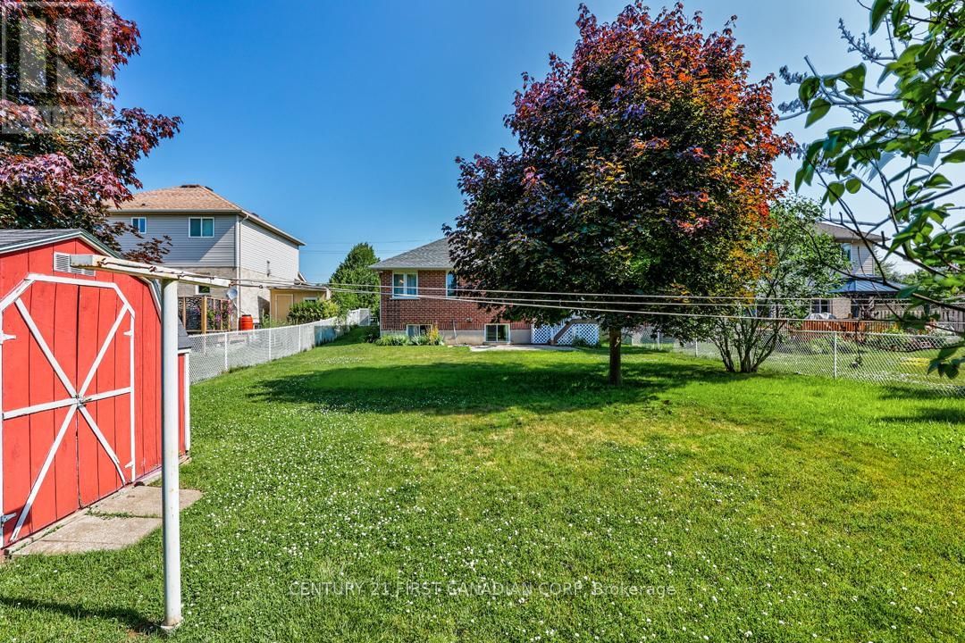584 WELLINGTON STREET Image 32