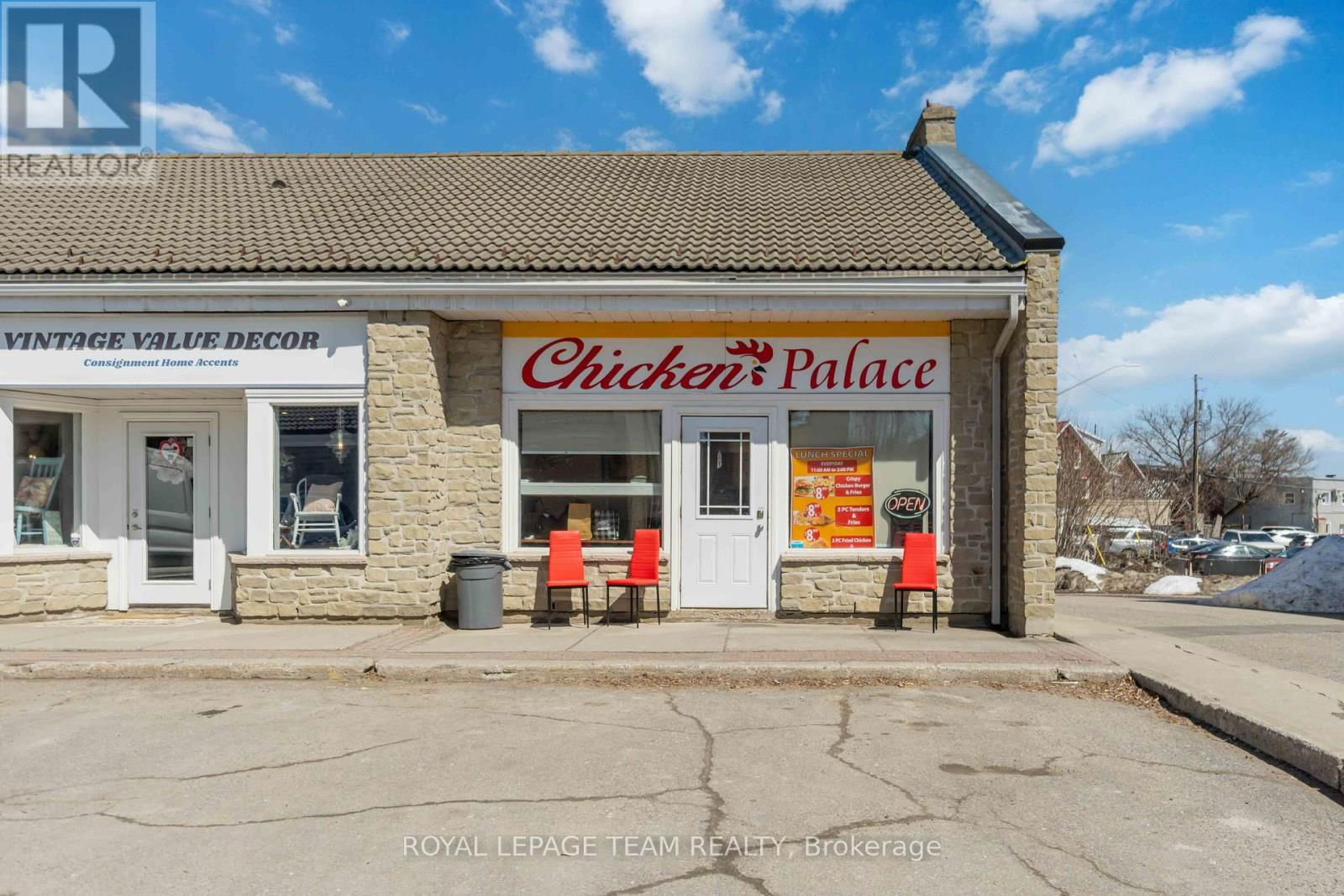 8 - 75 ELGIN STREET WEST Image 2