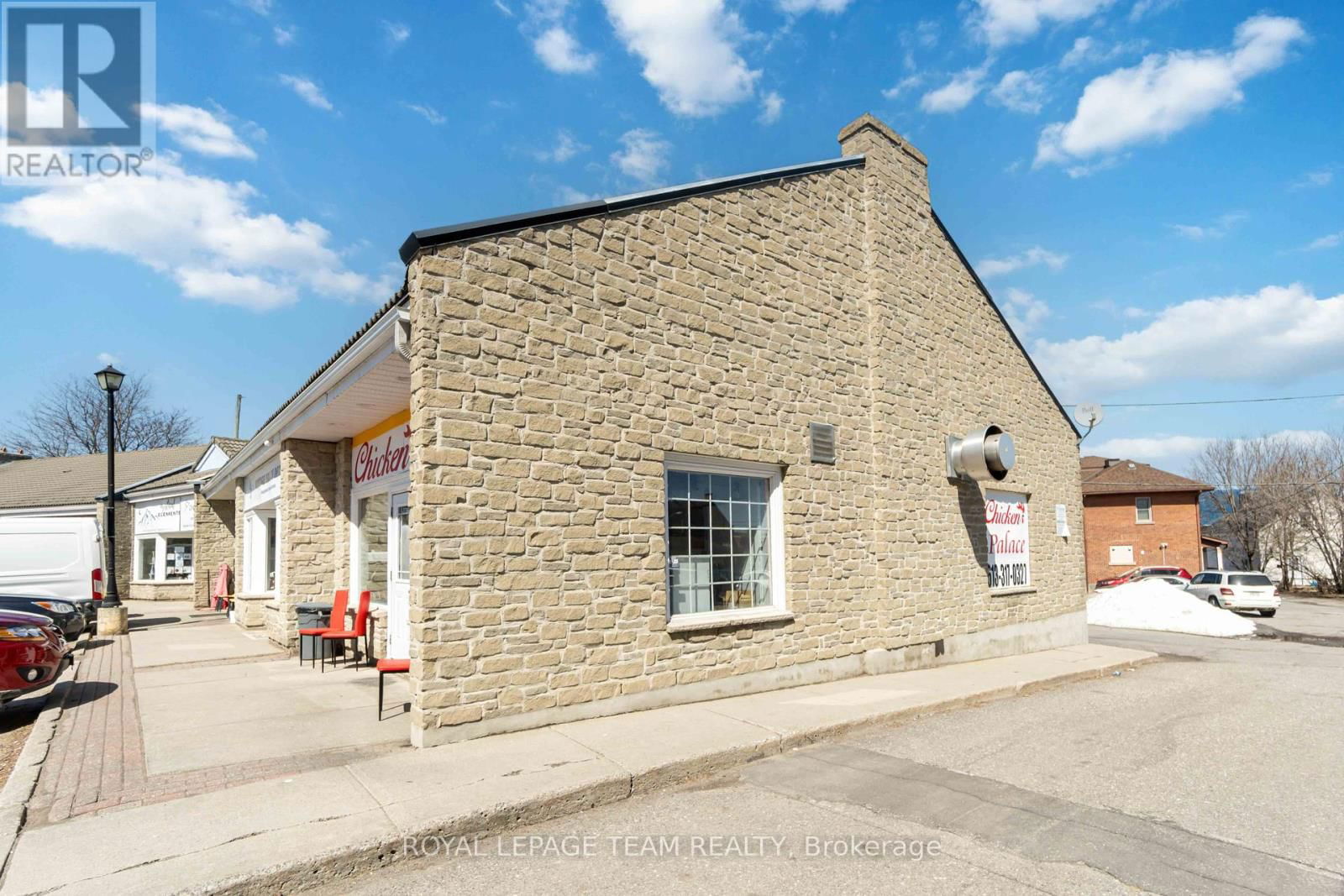 8 - 75 ELGIN STREET WEST Image 6
