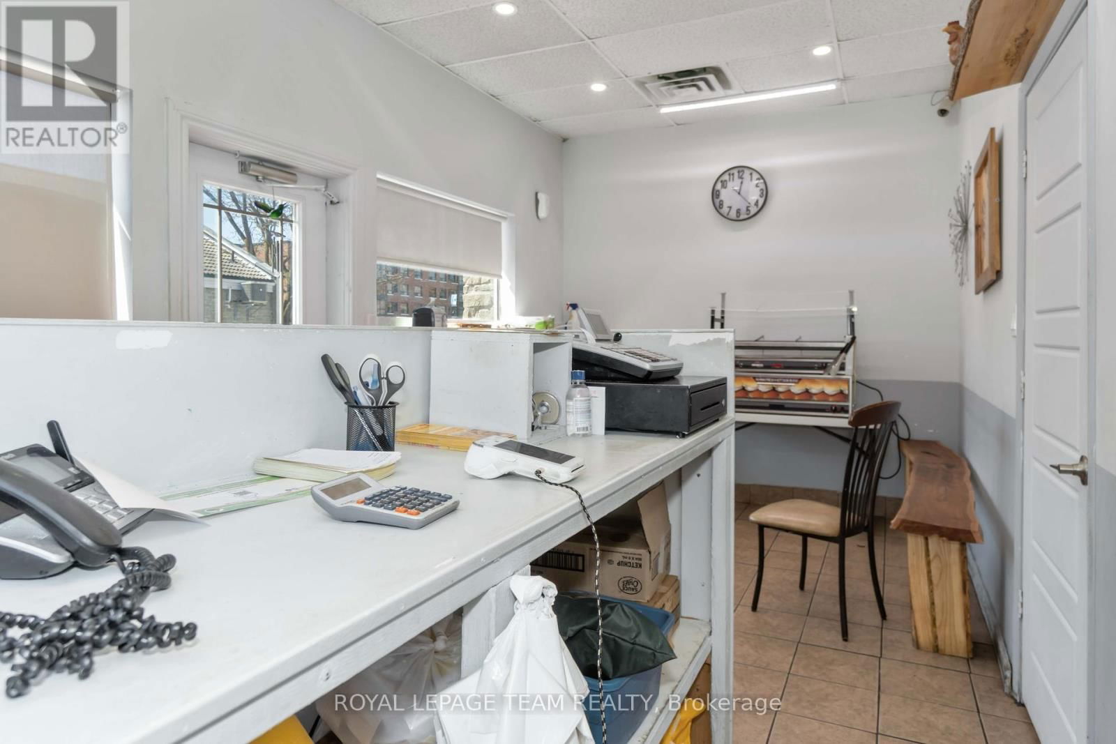 8 - 75 ELGIN STREET WEST Image 9
