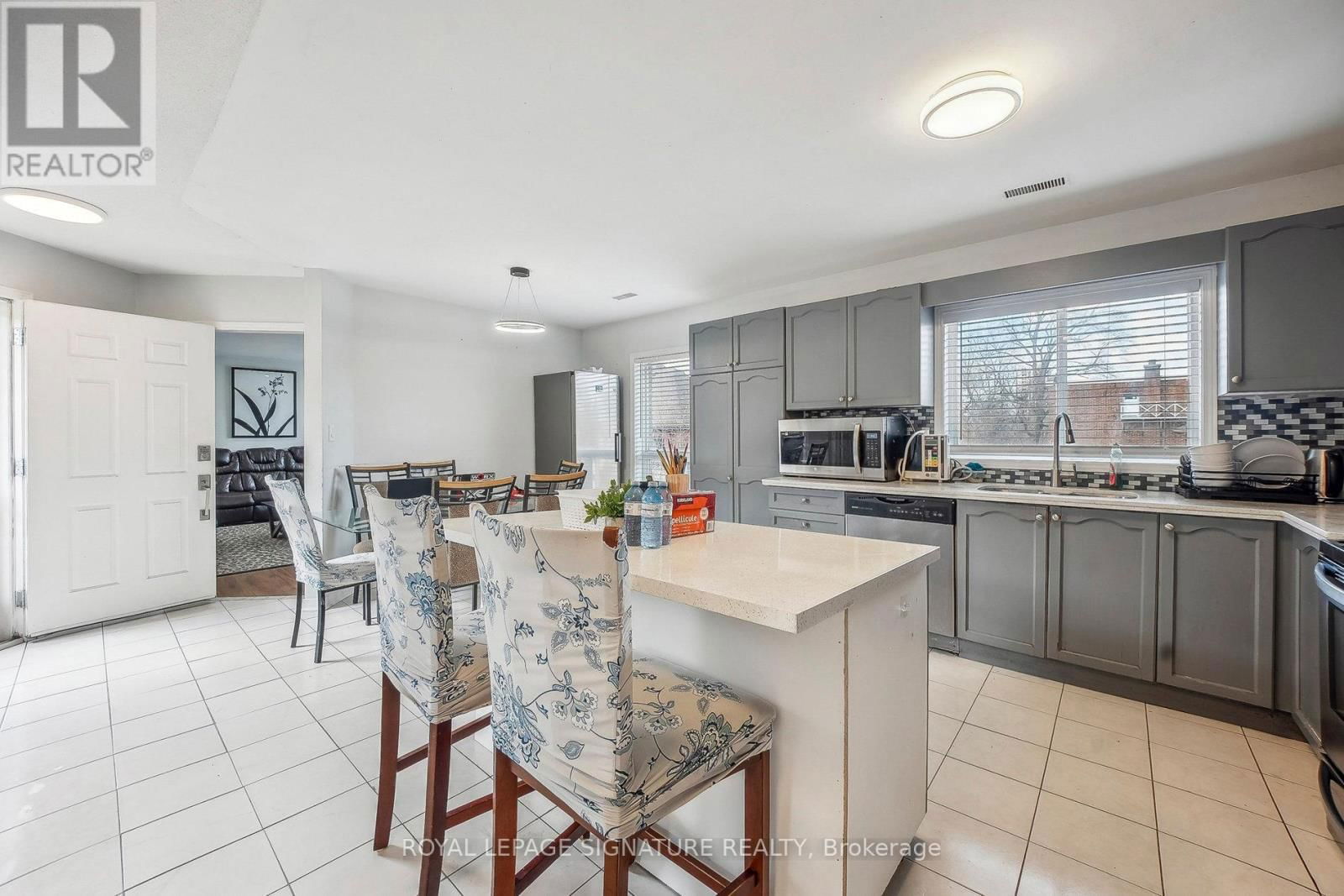 90 TISDALE STREET SOUTH Image 10