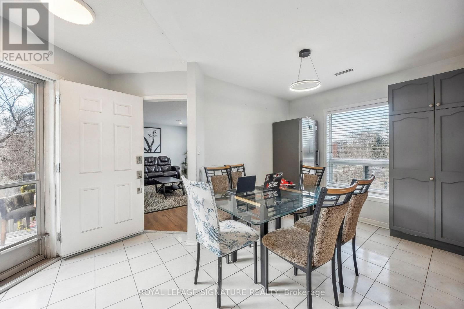 90 TISDALE STREET SOUTH Image 11