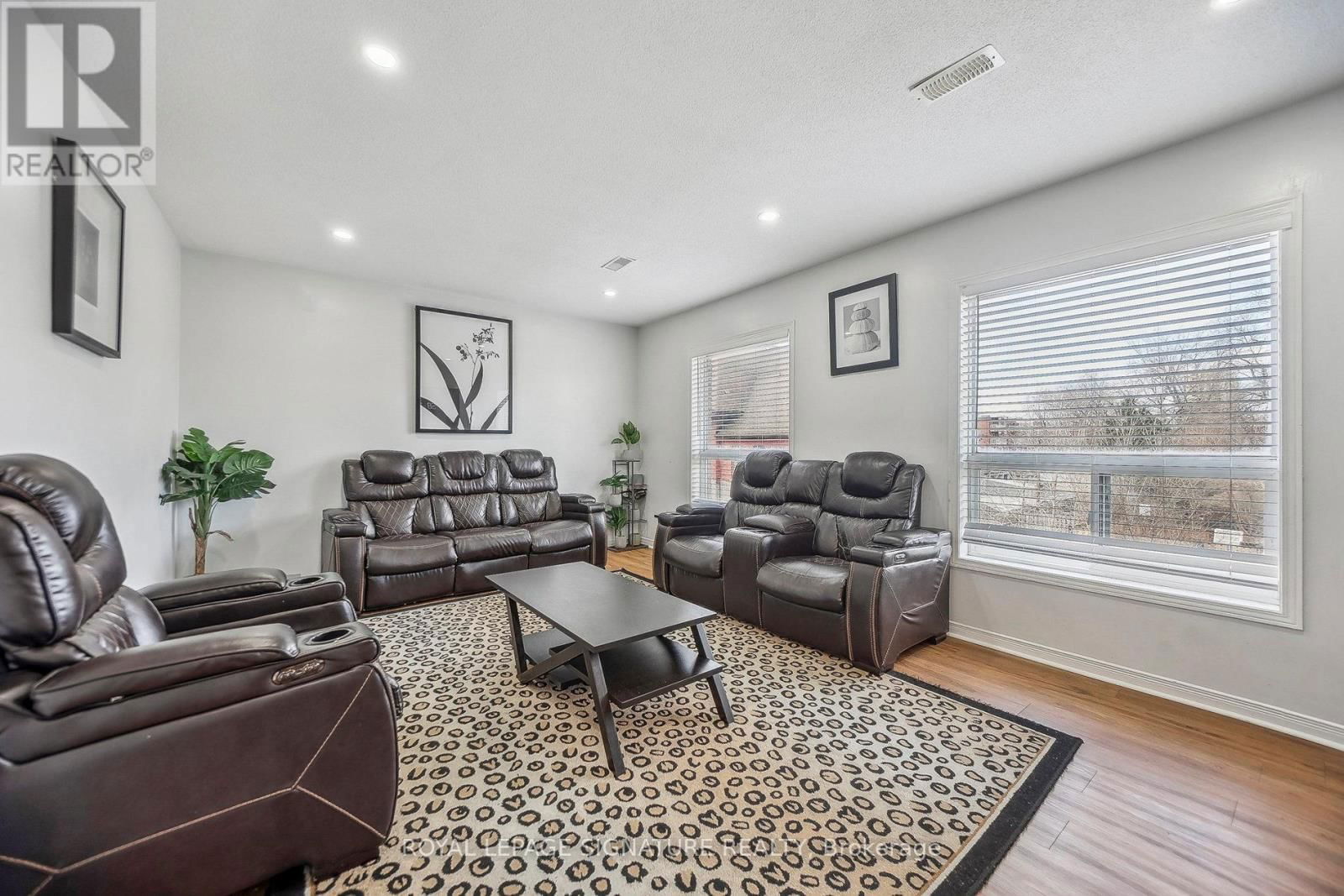 90 TISDALE STREET SOUTH Image 13
