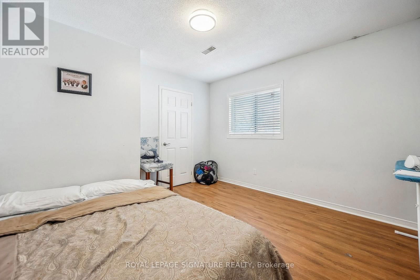 90 TISDALE STREET SOUTH Image 25