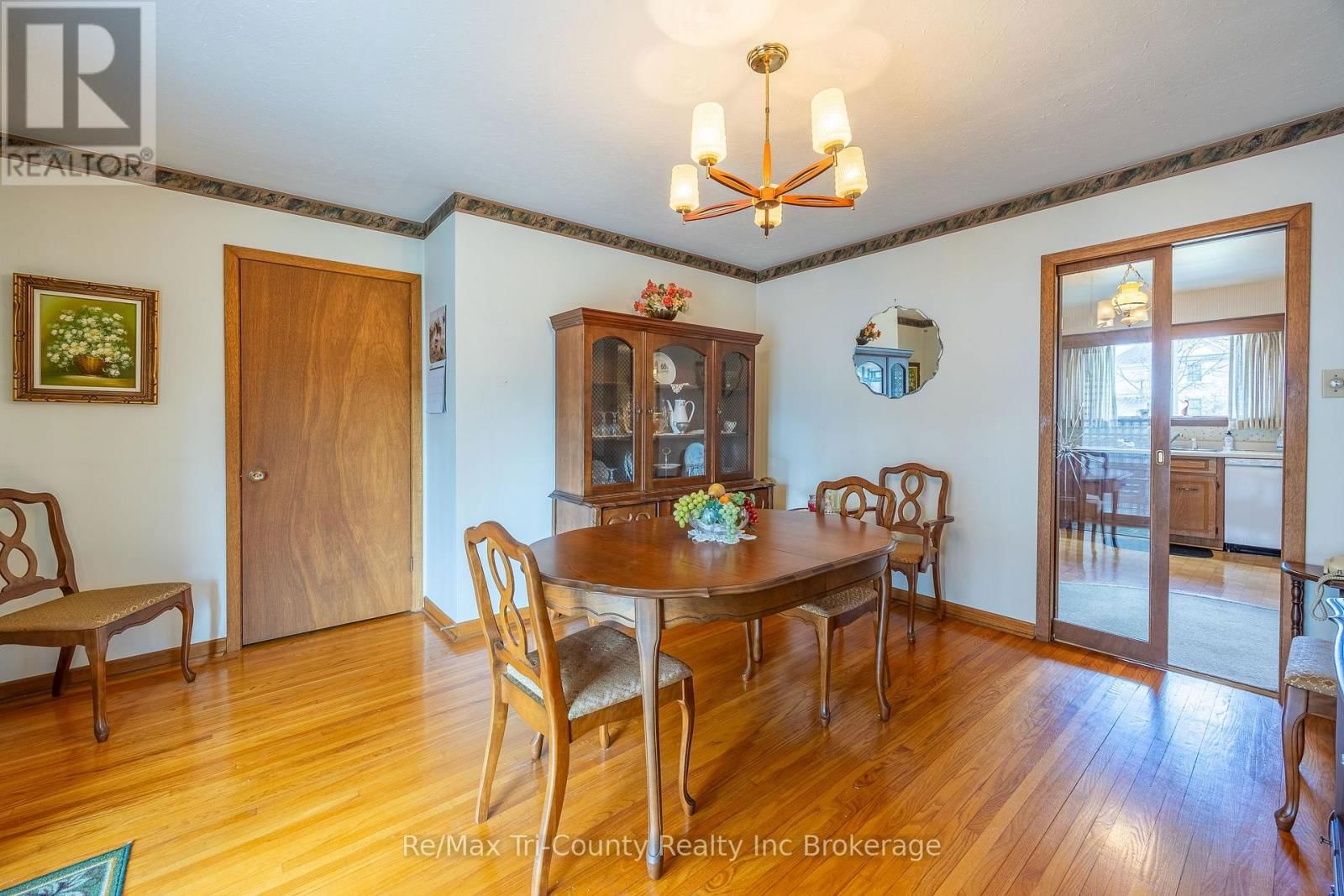 39 LISGAR AVENUE Image 18