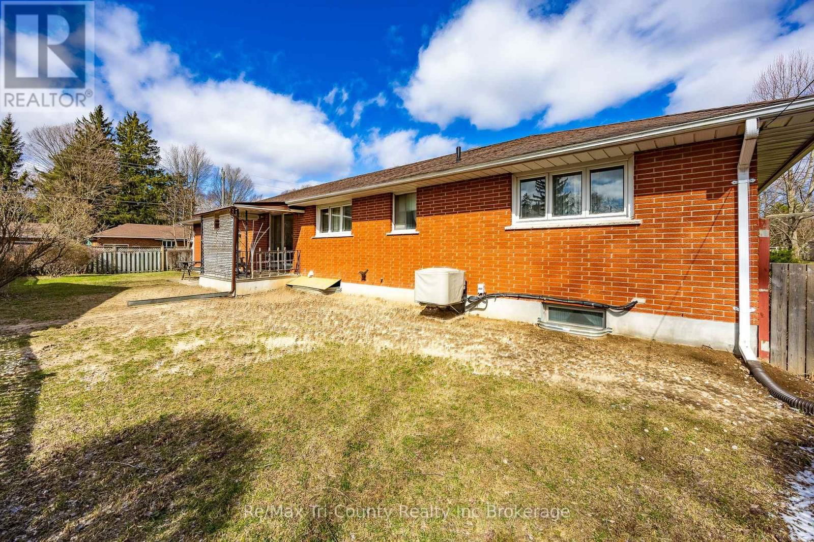 39 LISGAR AVENUE Image 4