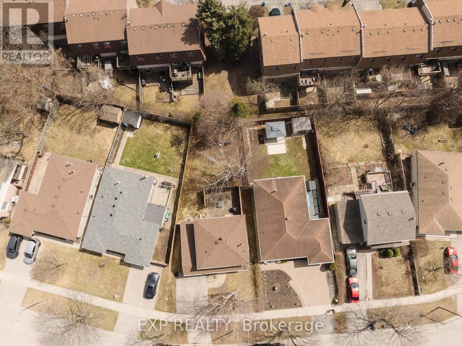 220 CEDARWOODS CRESCENT Image 23