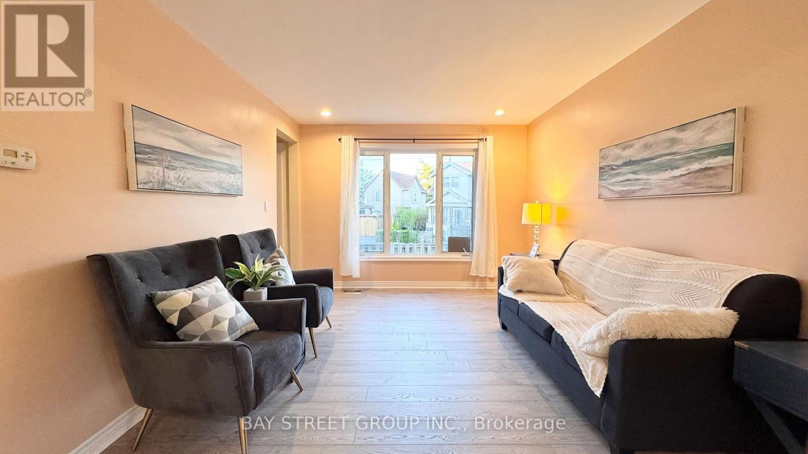 4554 RYERSON CRESCENT Image 12