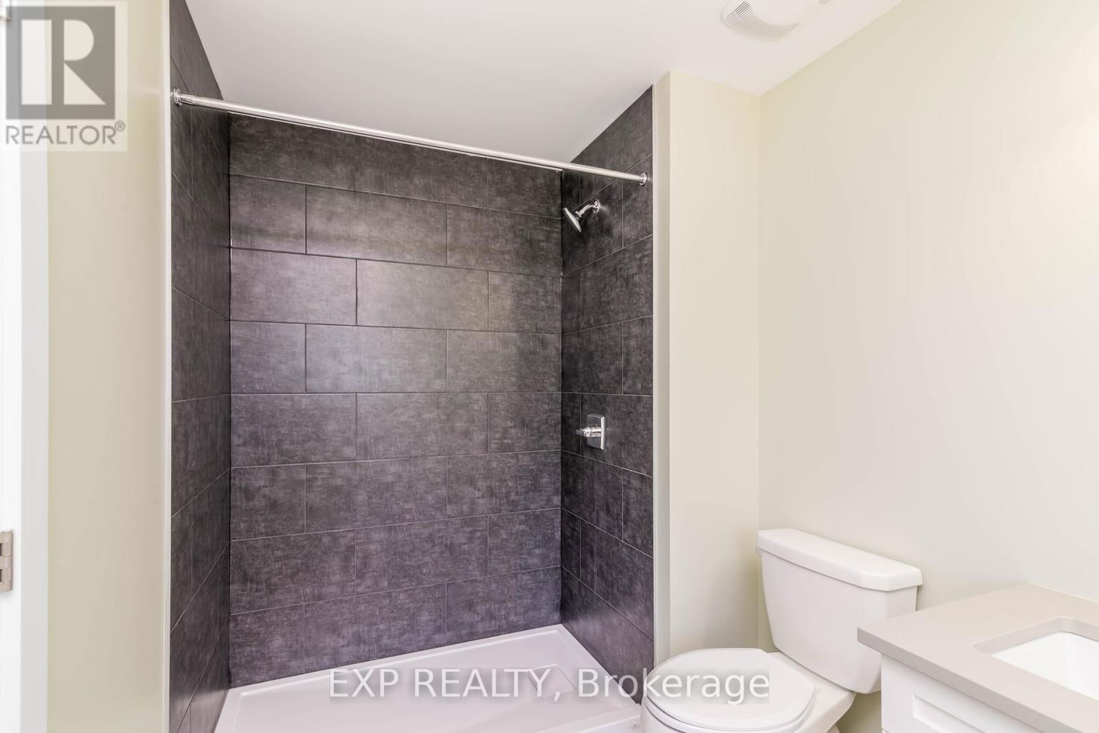 291 HAZEL CRESCENT Image 18