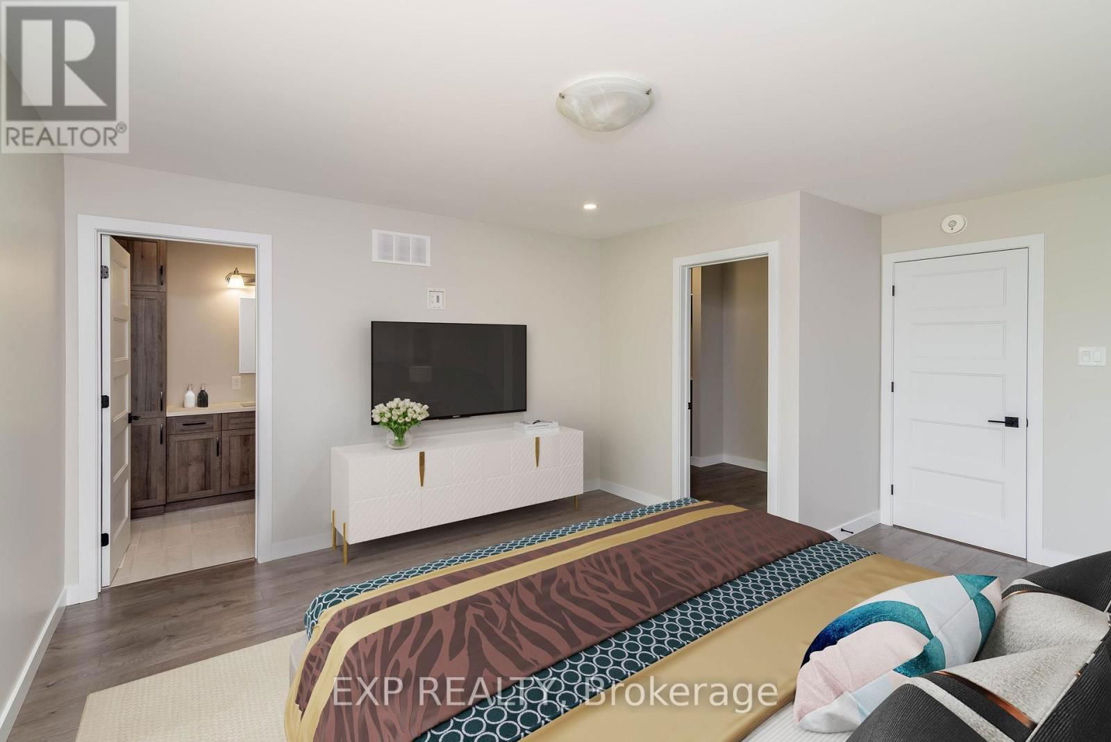 291 HAZEL CRESCENT Image 32
