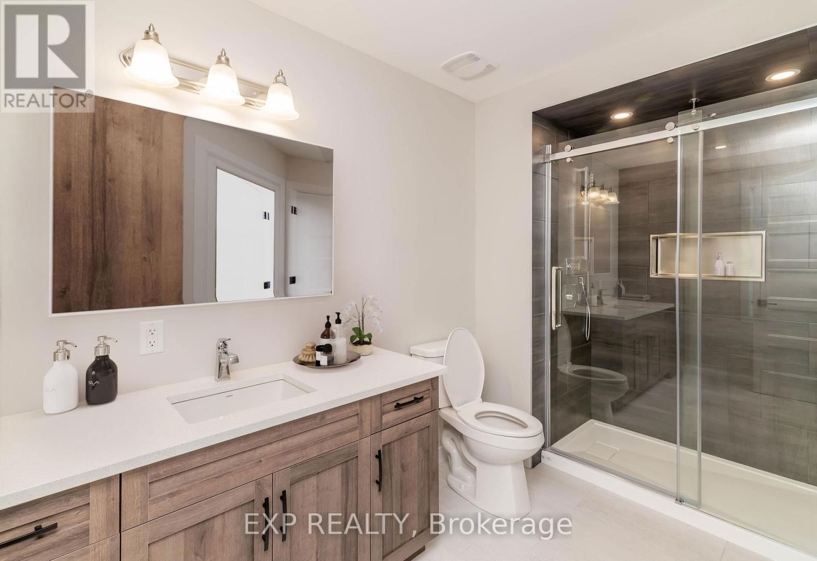 291 HAZEL CRESCENT Image 33