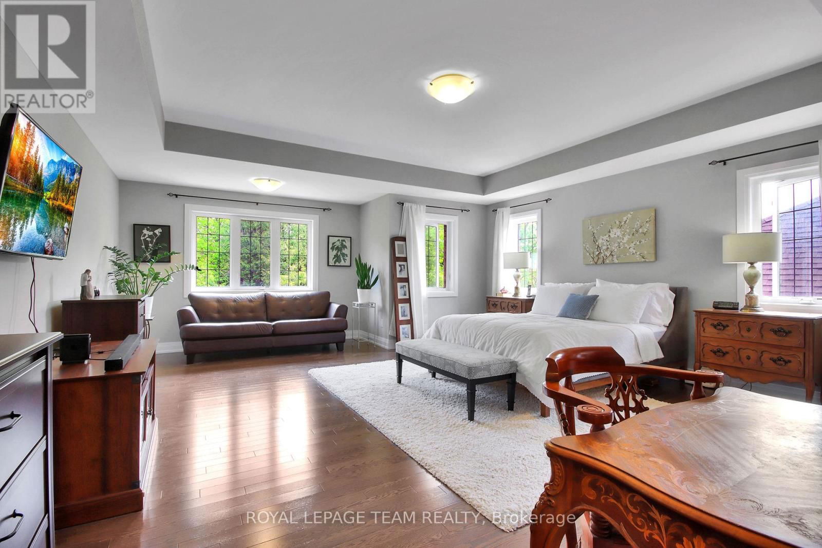321 TRESTLE STREET Image 16