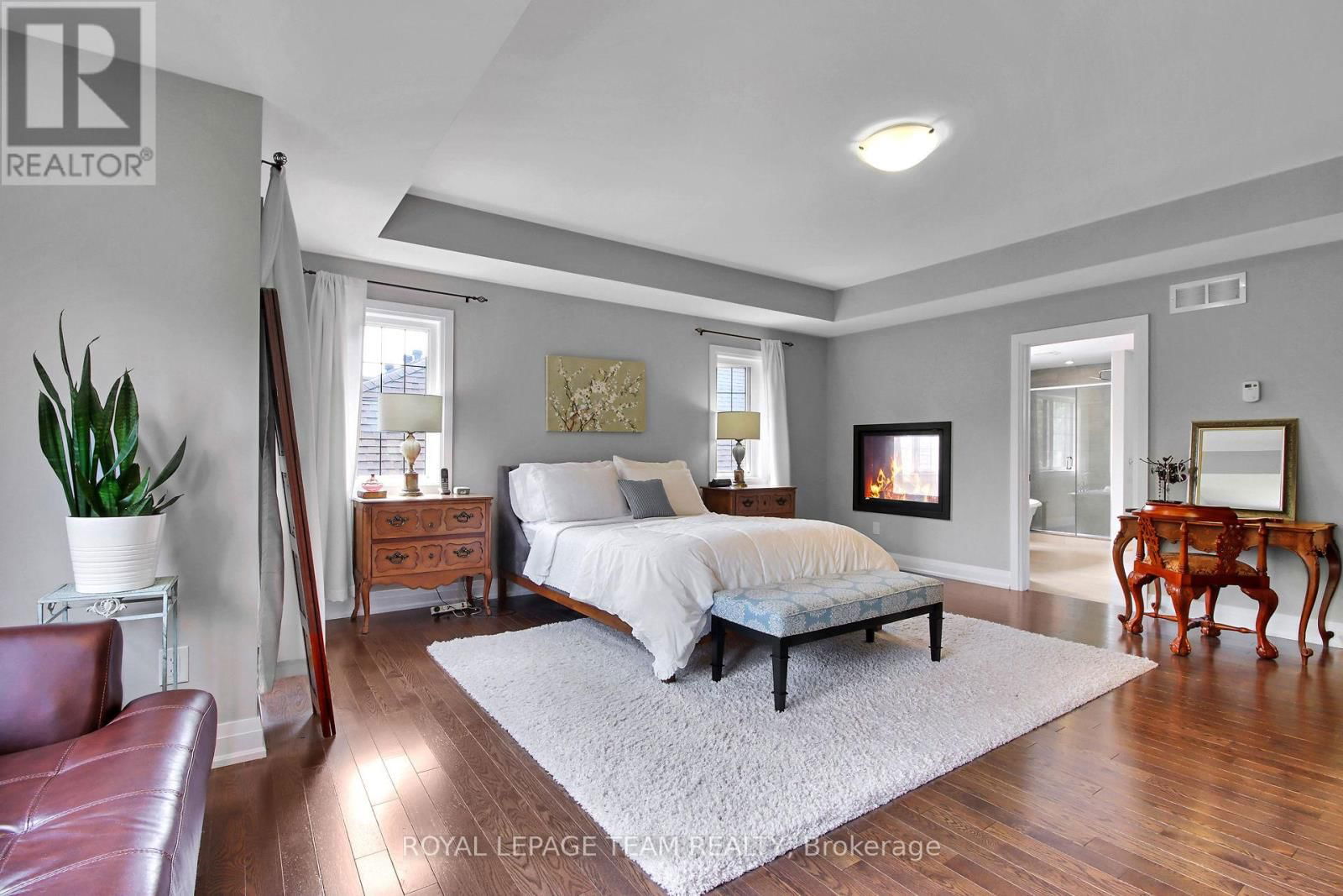 321 TRESTLE STREET Image 17
